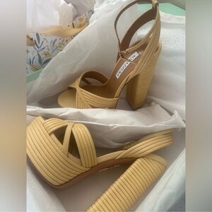 NEVER WORN Aquazzura Sundance Plateau 140 Platform Sandals Beige Raffia